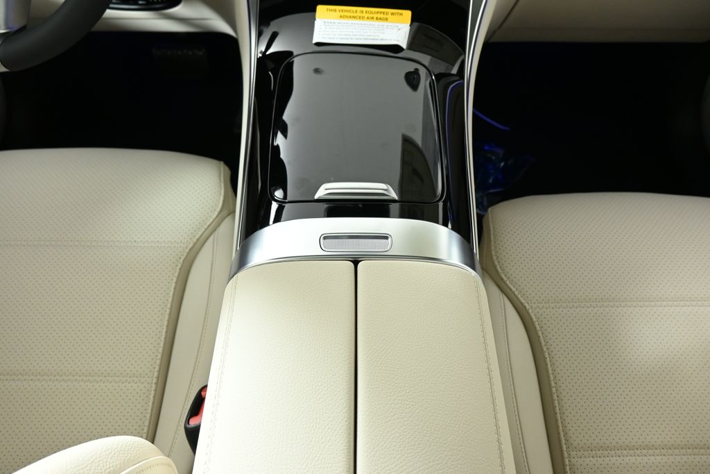 2025 Mercedes-Benz GLC 300 18