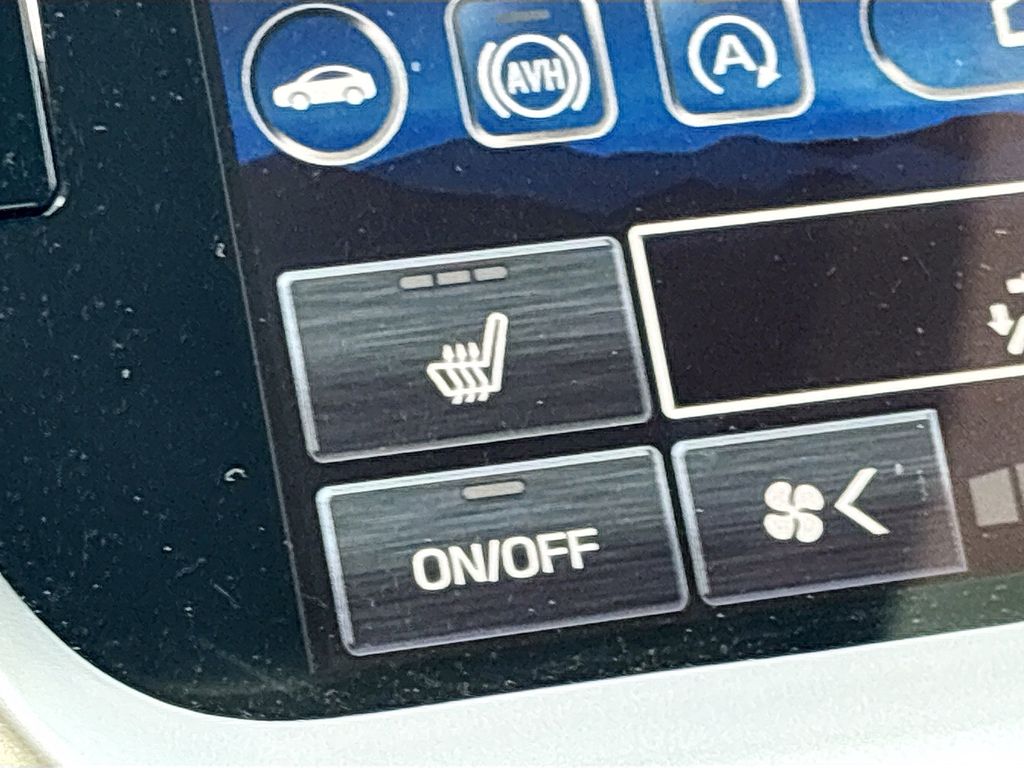 Used 2025 Gray Subaru Limited image 21