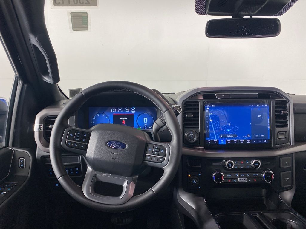2025 Ford F-150 XLT - Photo 14