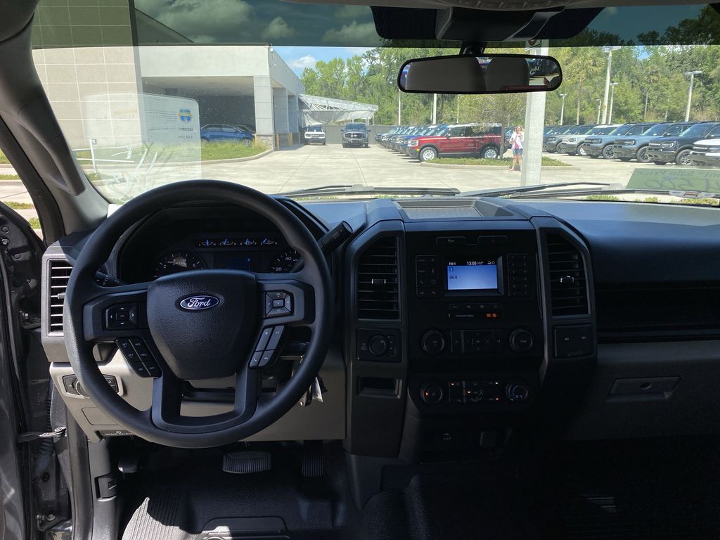 2022 Ford F-350SD XL photo