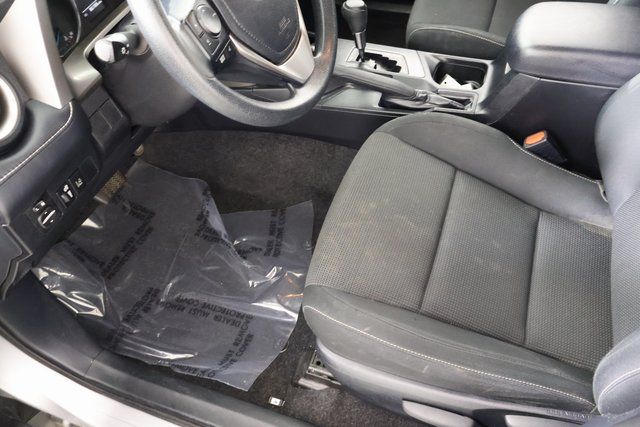 2018 Toyota RAV4 Hybrid LE photo