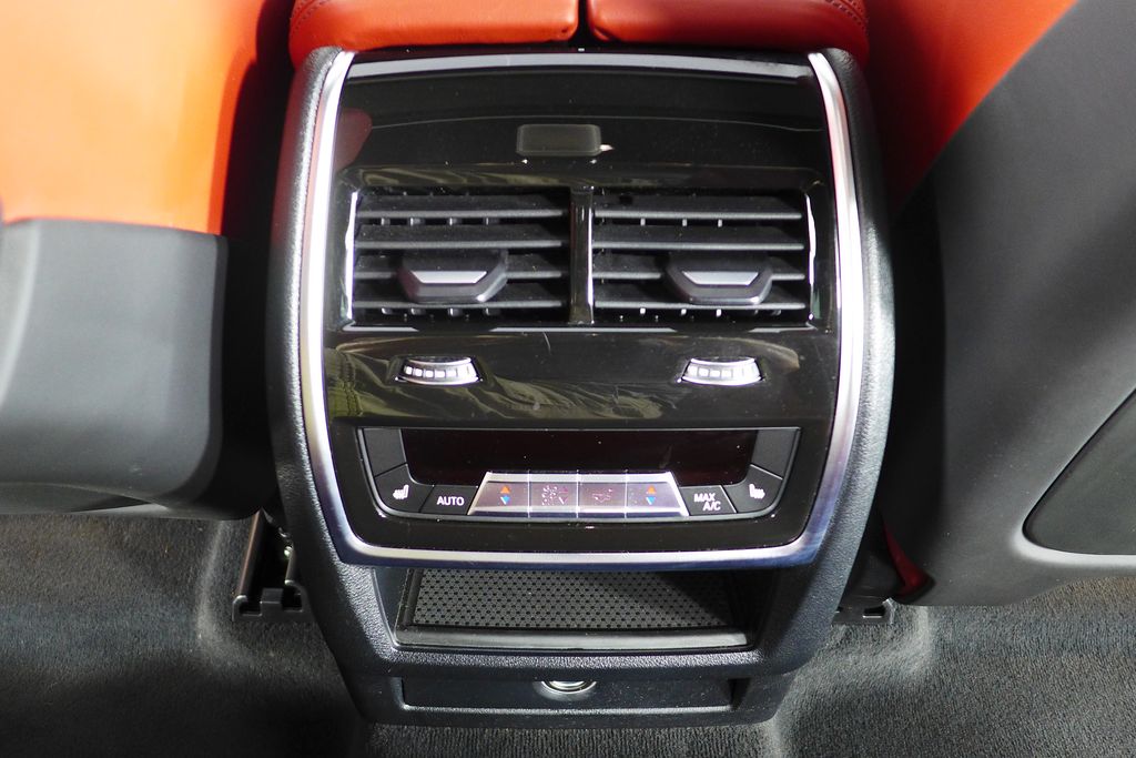 Thumbnail: 2023 BMW X6 - 24