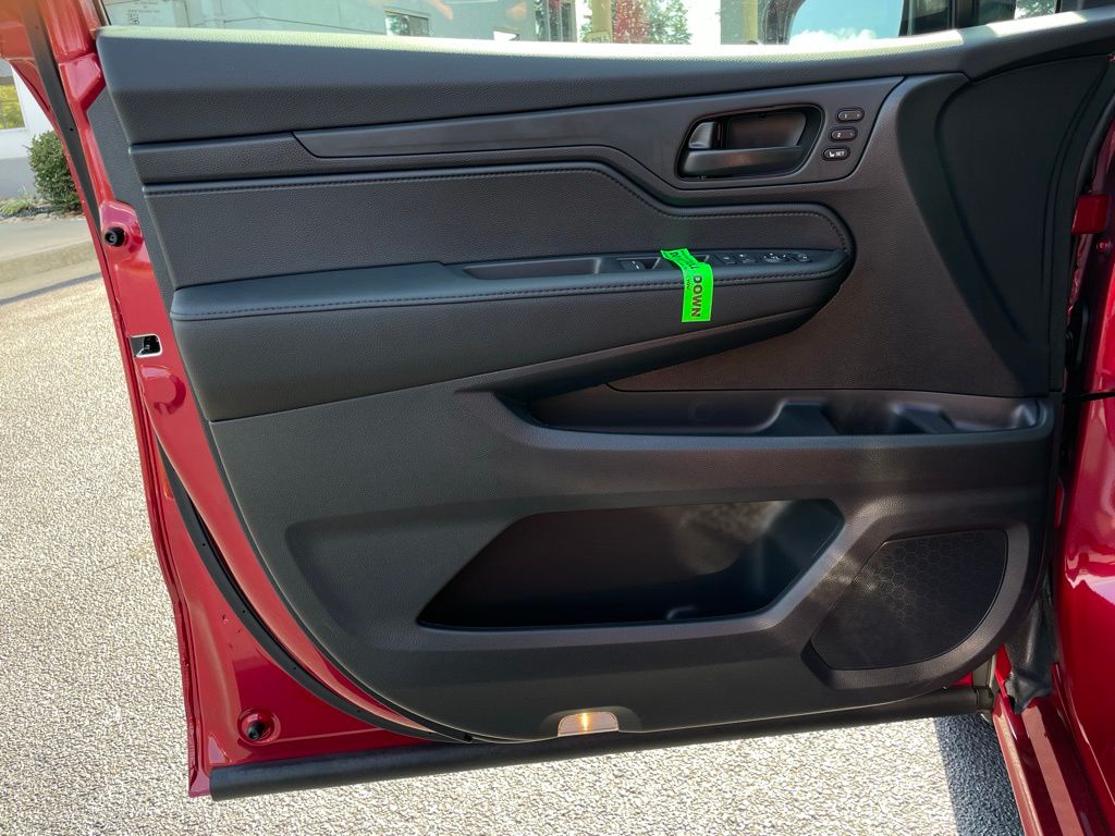 Thumbnail: 2026 Honda Odyssey - 24