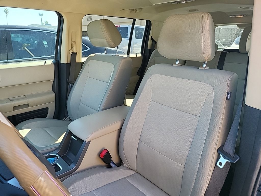 2019 Ford Flex SE 12