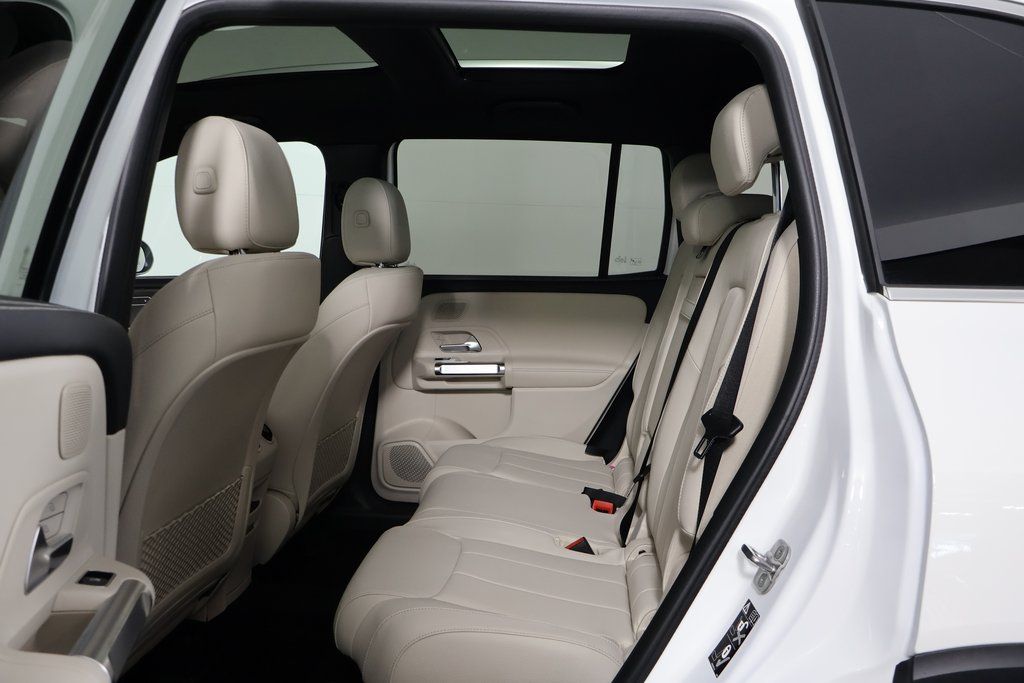 Thumbnail: 2026 Mercedes-Benz GLB - 6