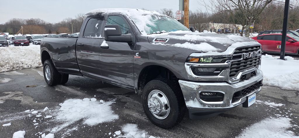 2026 RAM 3500 Tradesman Crew Cab LB DRW 4WD