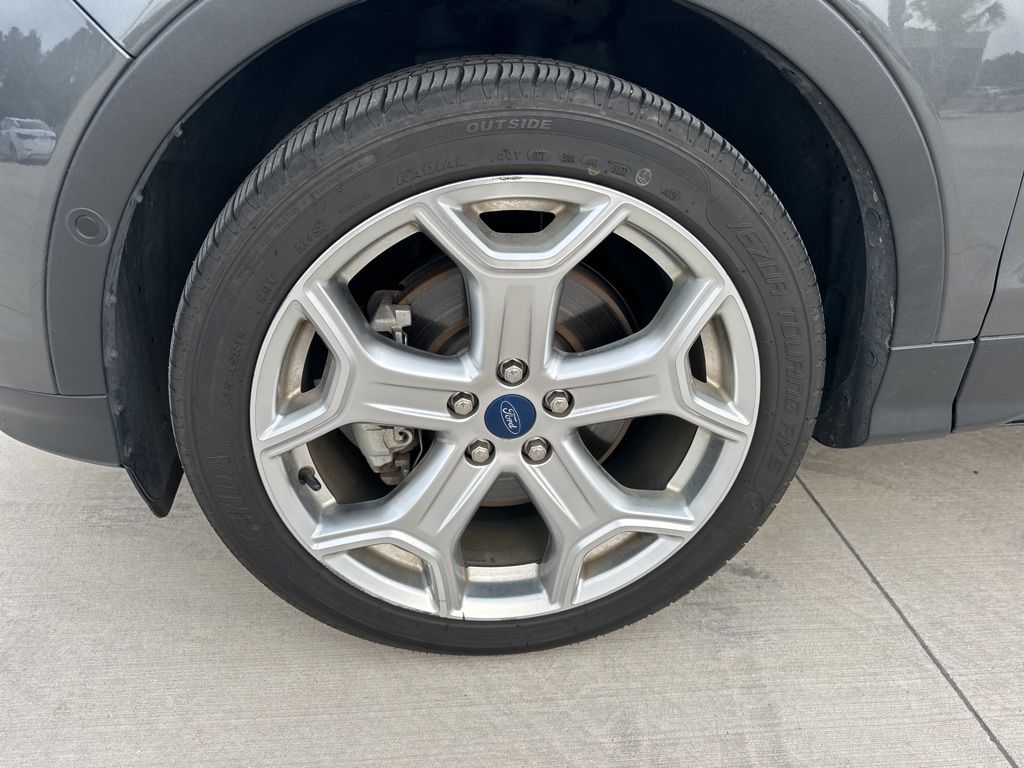 2019 Ford Escape Titanium 11