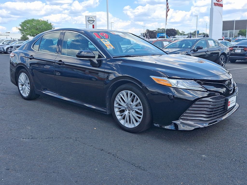 Thumbnail: 2019 Toyota Camry - 3