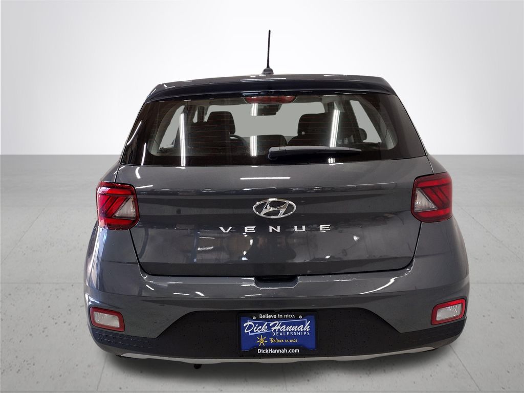 2026 Hyundai Venue SE