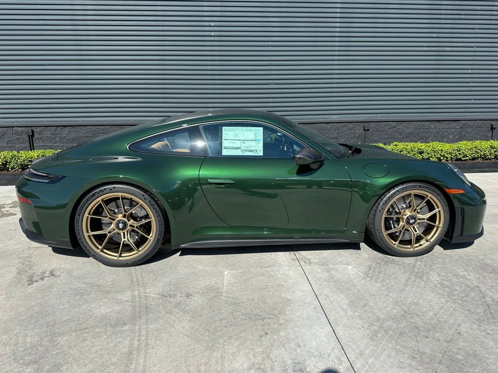 Thumbnail: 2026 Porsche 911 - 10