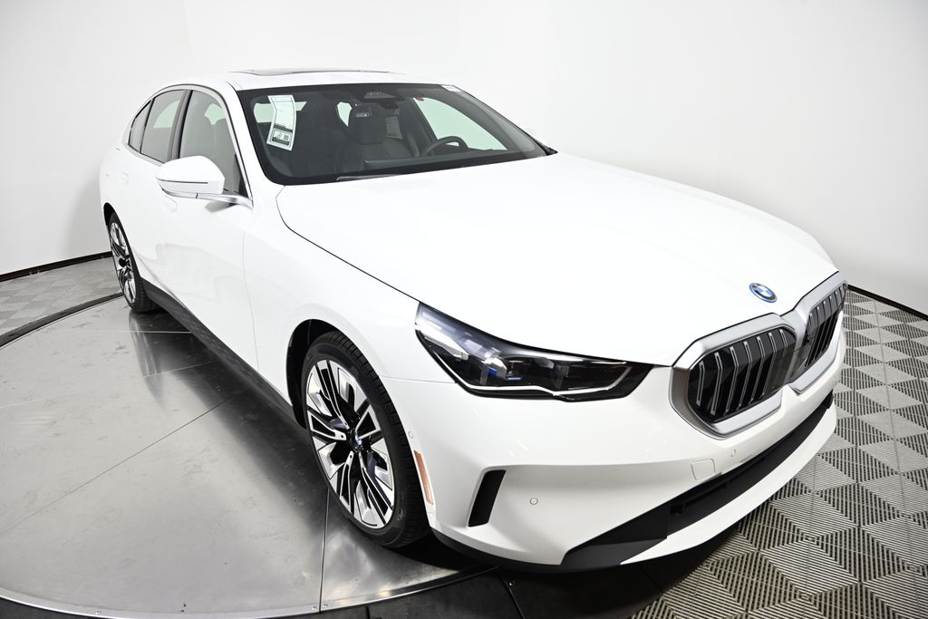 Thumbnail: 2026 BMW i5 - 7