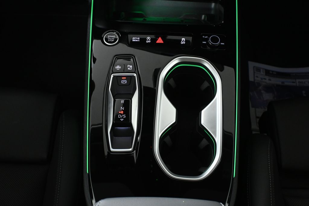 Thumbnail: 2026 Audi A6 - 23
