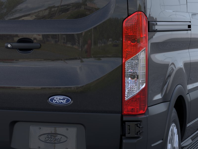 New 2026 Black Ford Base image 21