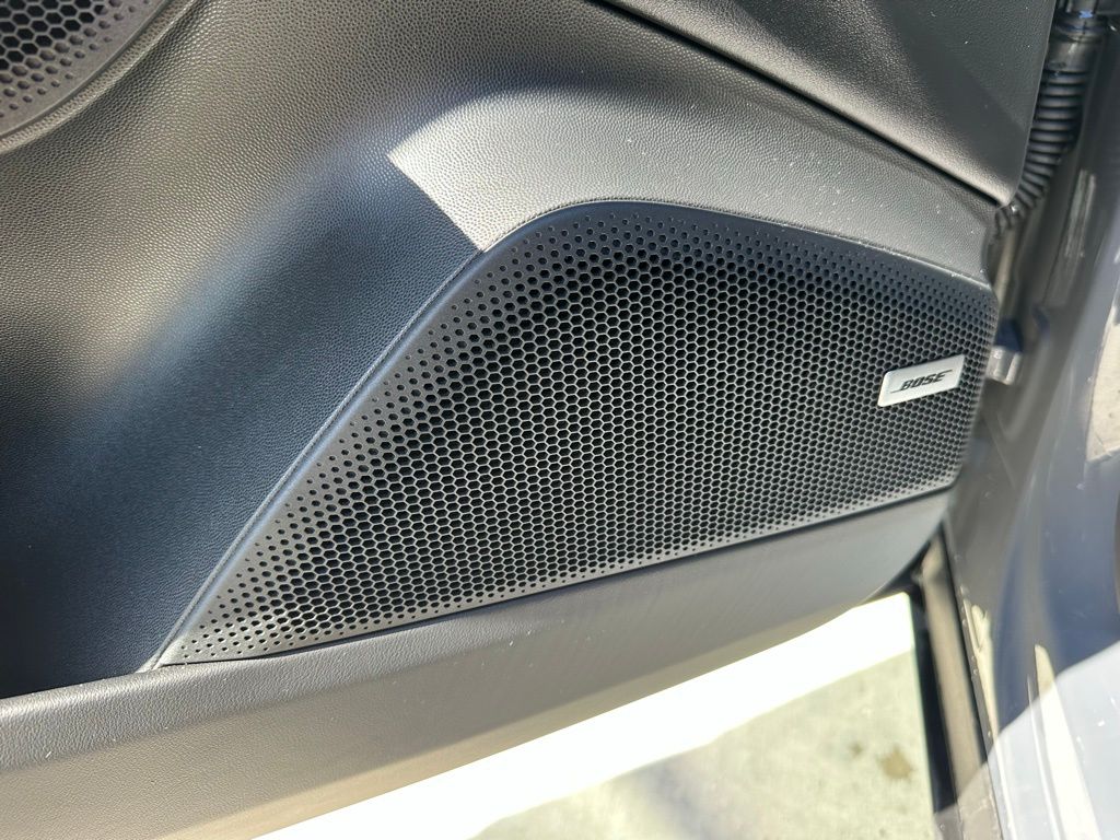 Thumbnail: 2025 Porsche Macan - 22