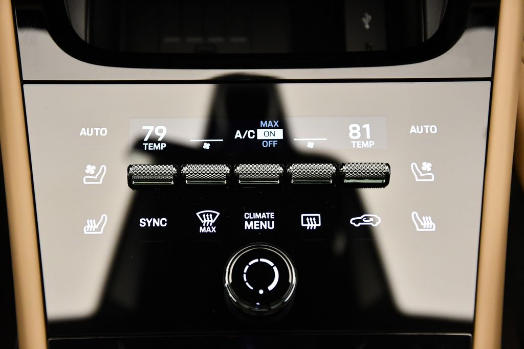 Thumbnail: 2025 Porsche  - 32