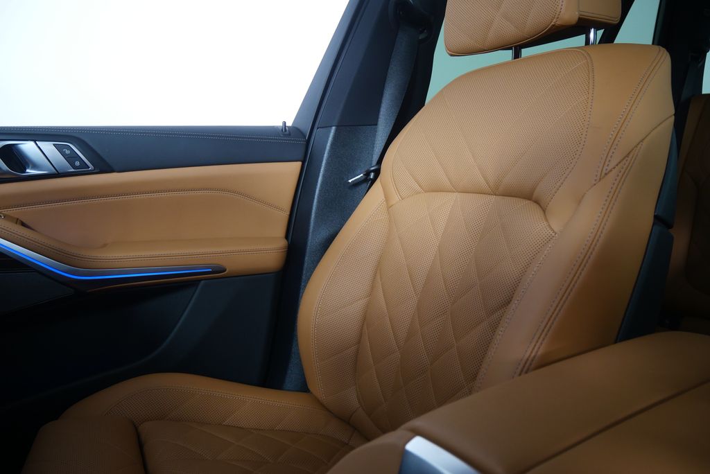 Thumbnail: 2026 BMW X5 - 23