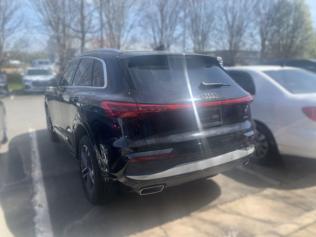 Thumbnail: 2025 Audi Q5 - 8