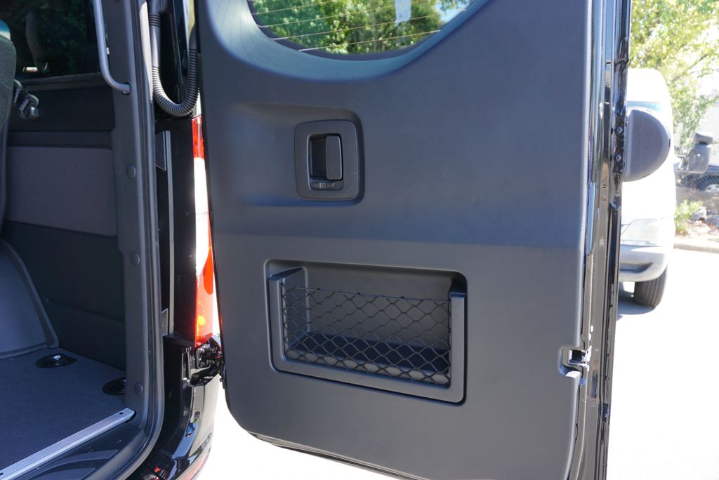 Thumbnail: 2025 Mercedes-Benz Sprinter - 20