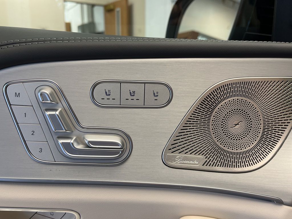 Thumbnail: 2026 Mercedes-Benz GLE - 13