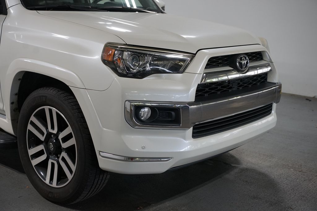 Thumbnail: 2018 Toyota 4Runner - 4