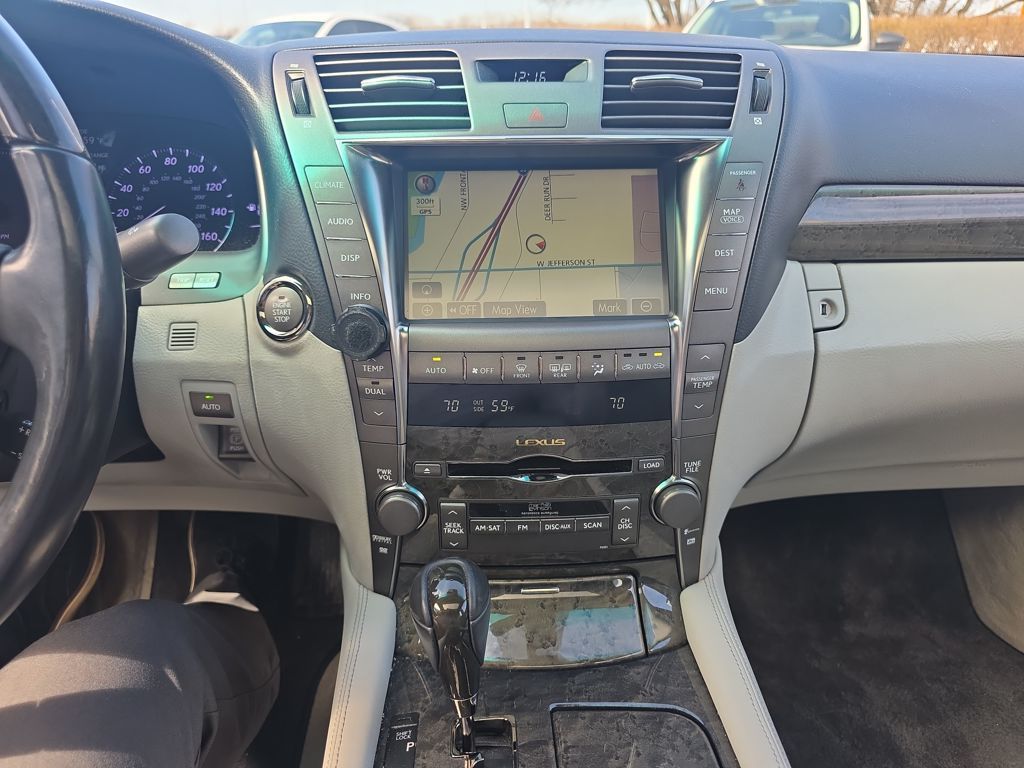 Used 2009  Lexus 460 image 35