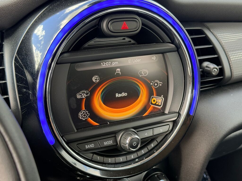 Thumbnail: 2017 MINI Cooper - 7