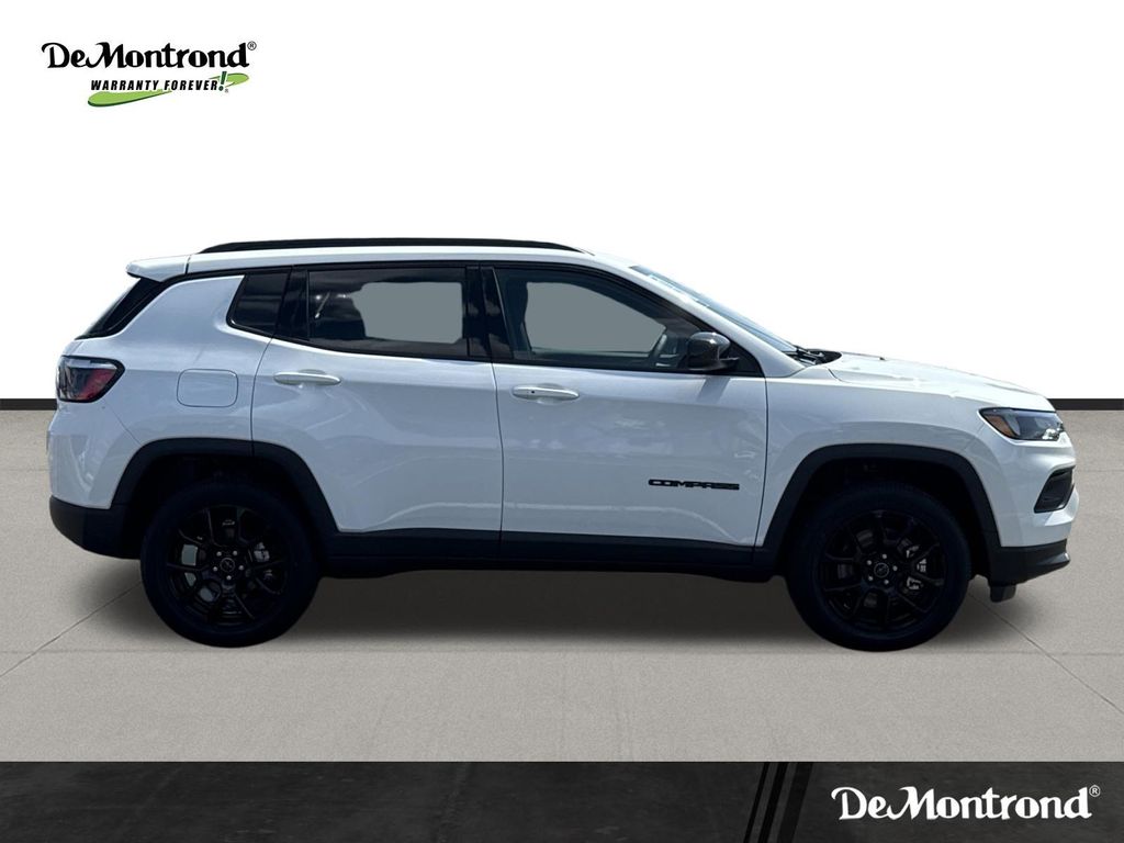 2026 Jeep Compass Latitude White at Victoria Chrysler Dodge Jeep Ram