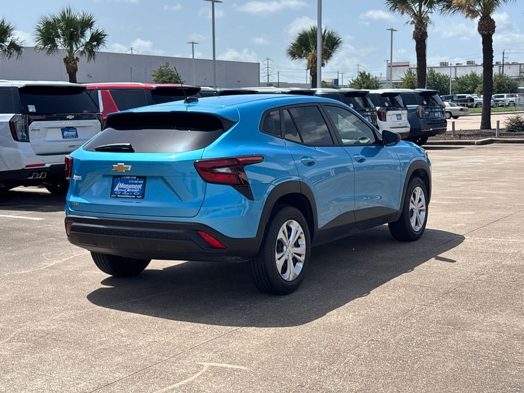 2026 Chevrolet Trax LS - 7