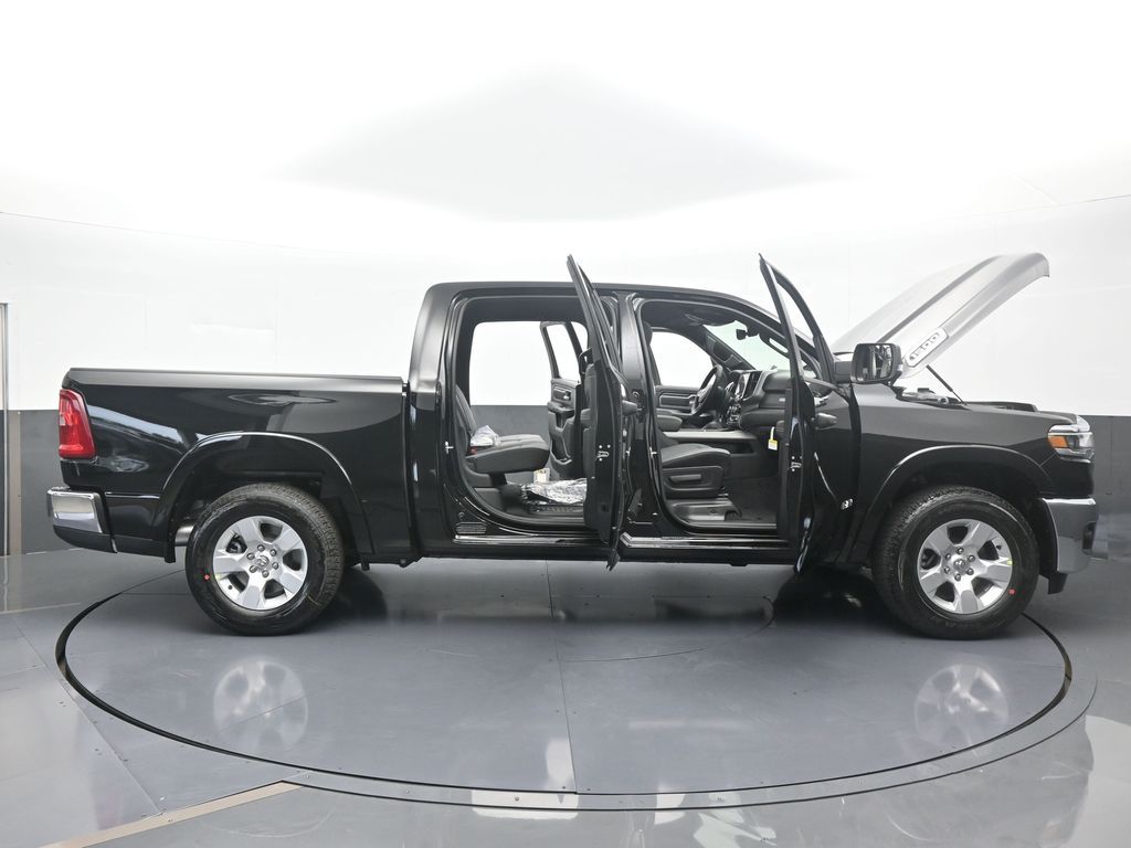 New 2026 Diamond Black Crystal Pearlcoat Ram Big Horn/Lone Star image 67