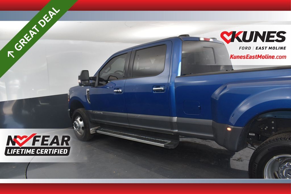 Blue 2022 Ford F-350 Super Duty Pickup Truck Four-Wheel Drive Automatic