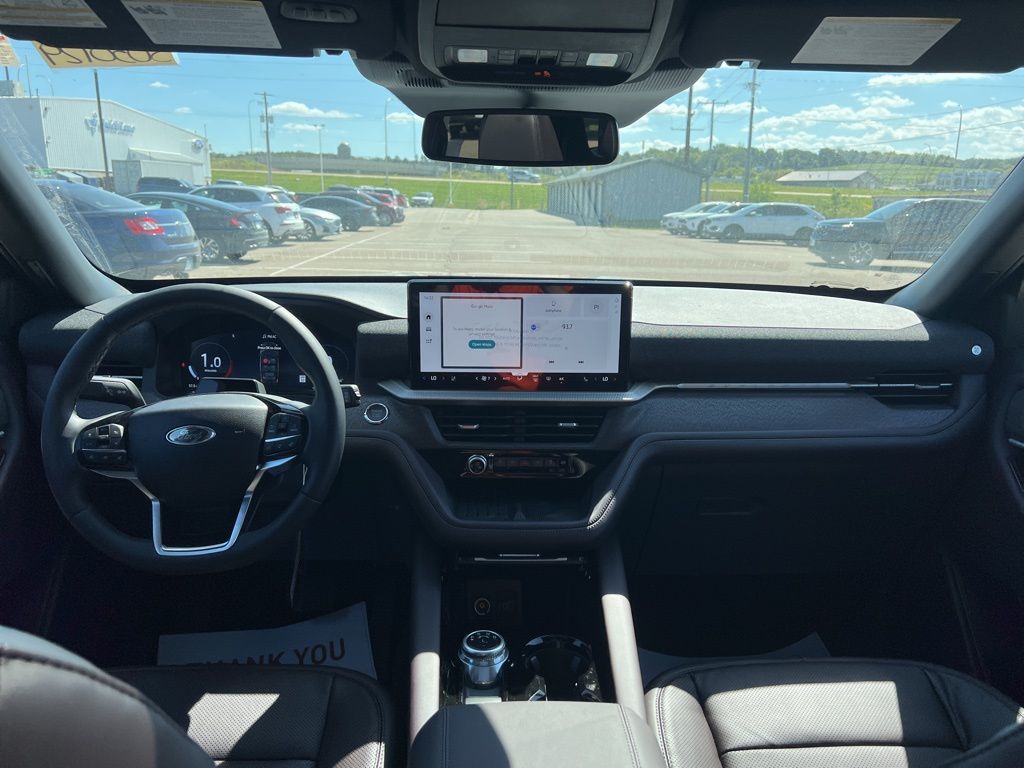 2025 Ford Explorer