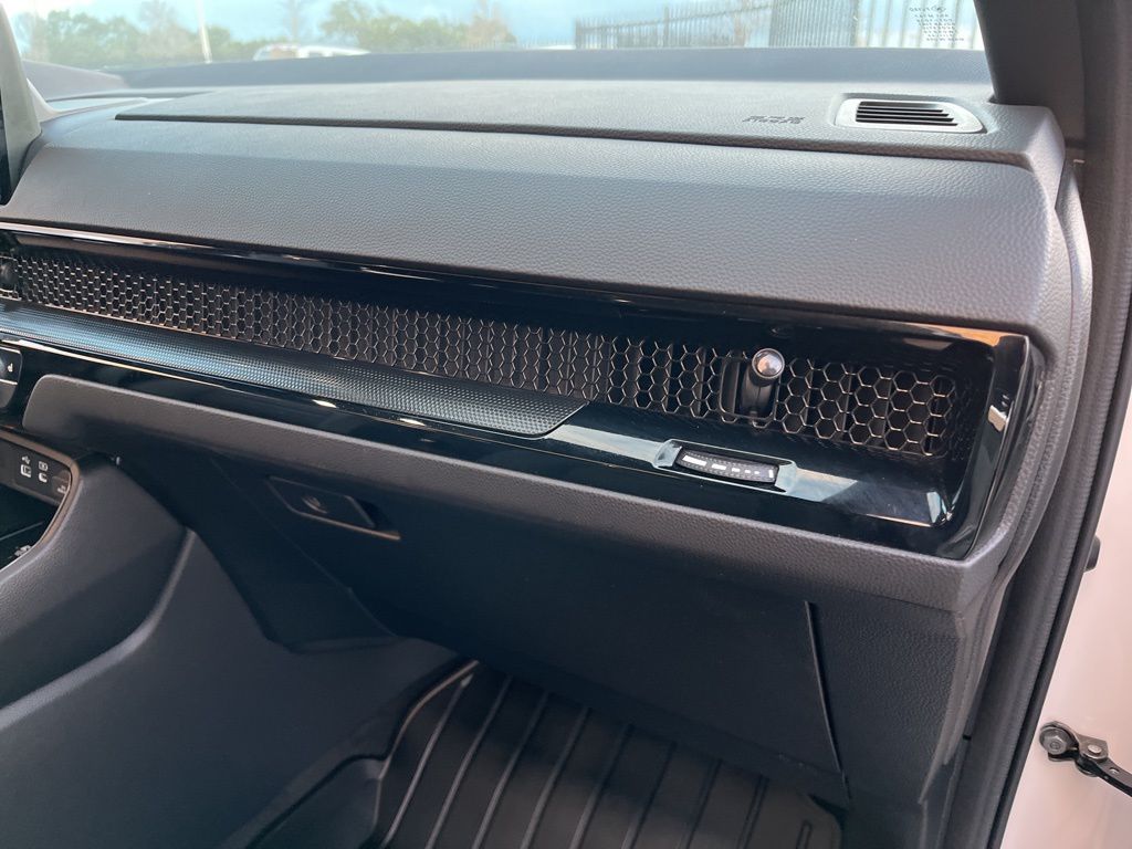 Thumbnail: 2023 Honda CR-V - 32