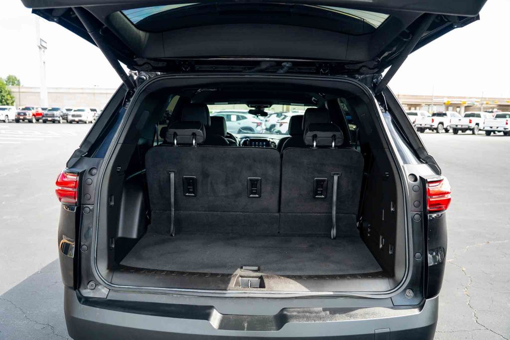 Used Car 2023 Chevrolet Traverse  Lt Leather For Sale Under $30,000 In Austin, Texas