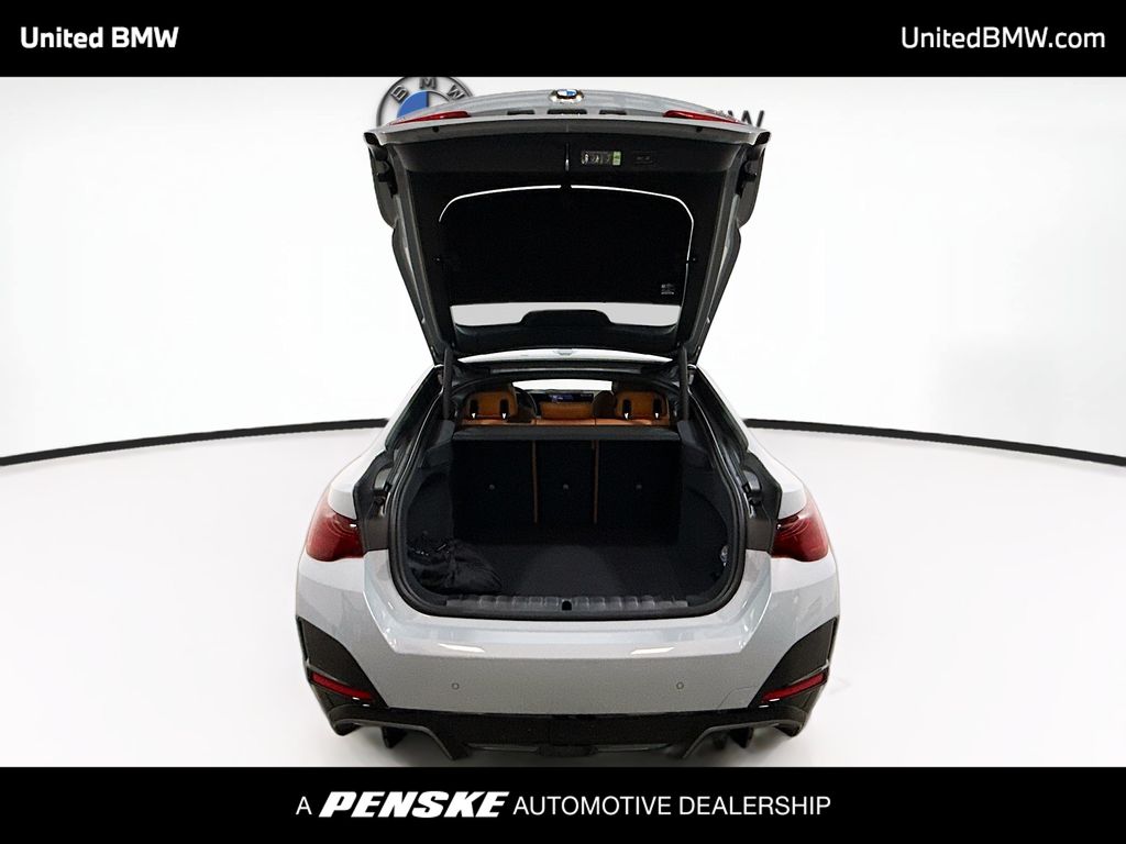 Thumbnail: 2026 BMW i4 - 14