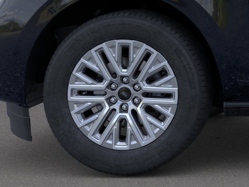 New 2026 Black Ford Platinum image 24