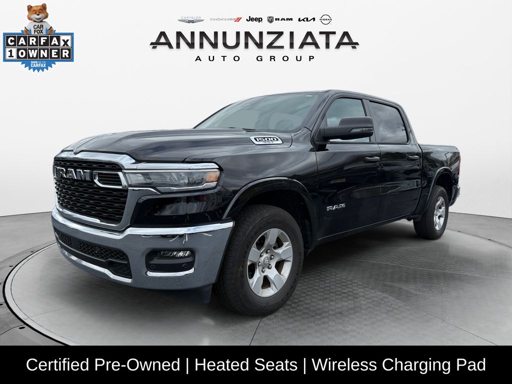 Diamond Black Crystal Pearlcoat 2025 RAM 1500 Big Horn Crew Cab 4WD Pickup Truck Four-Wheel Drive 8-Speed Automatic