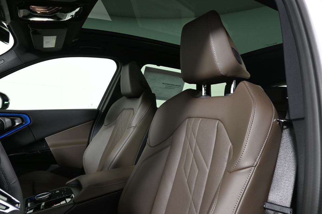 Thumbnail: 2026 BMW X3 - 16