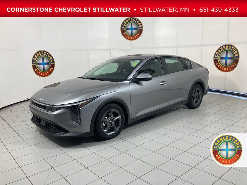 Steel Gray 2025 Kia K4 Sedan Front-Wheel Drive Continuously Variable Transmission
