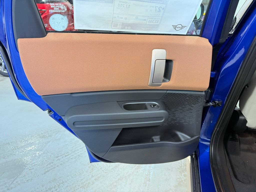 Thumbnail: 2025 MINI Cooper Countryman - 19