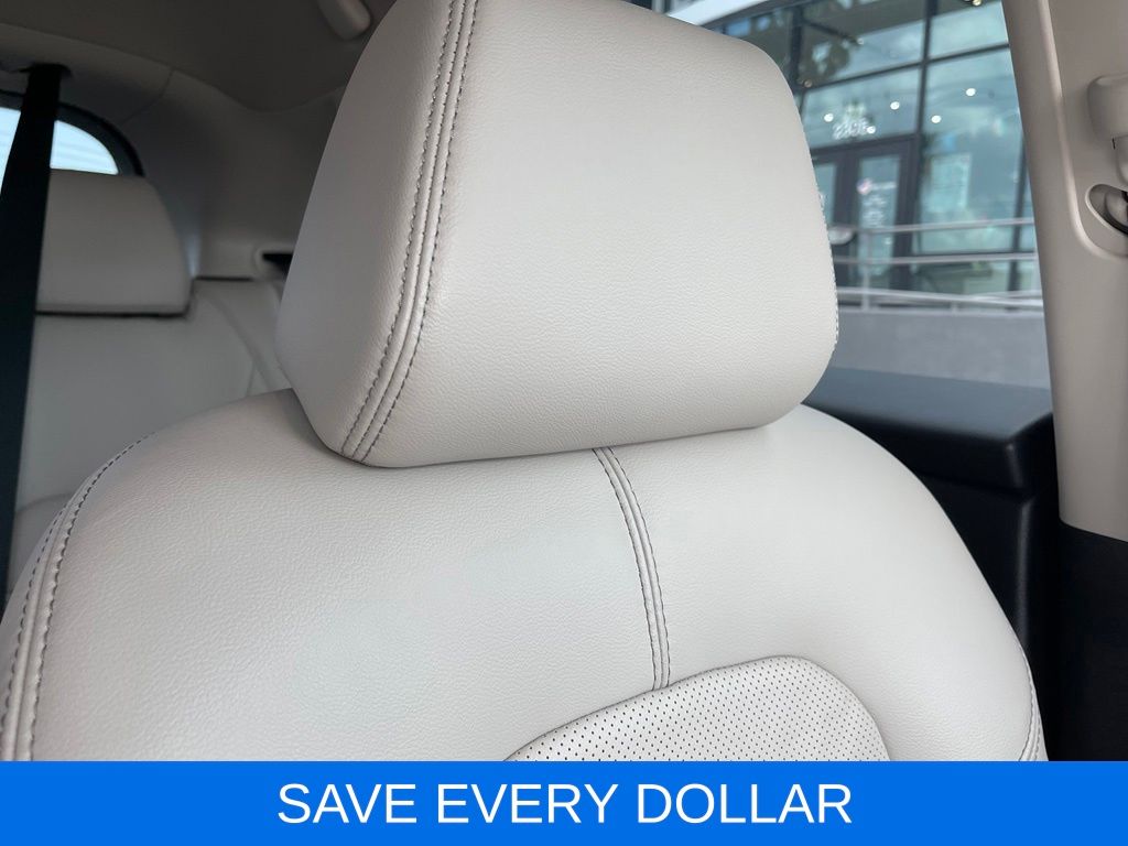 Used 2024 White Honda EX-L image 20