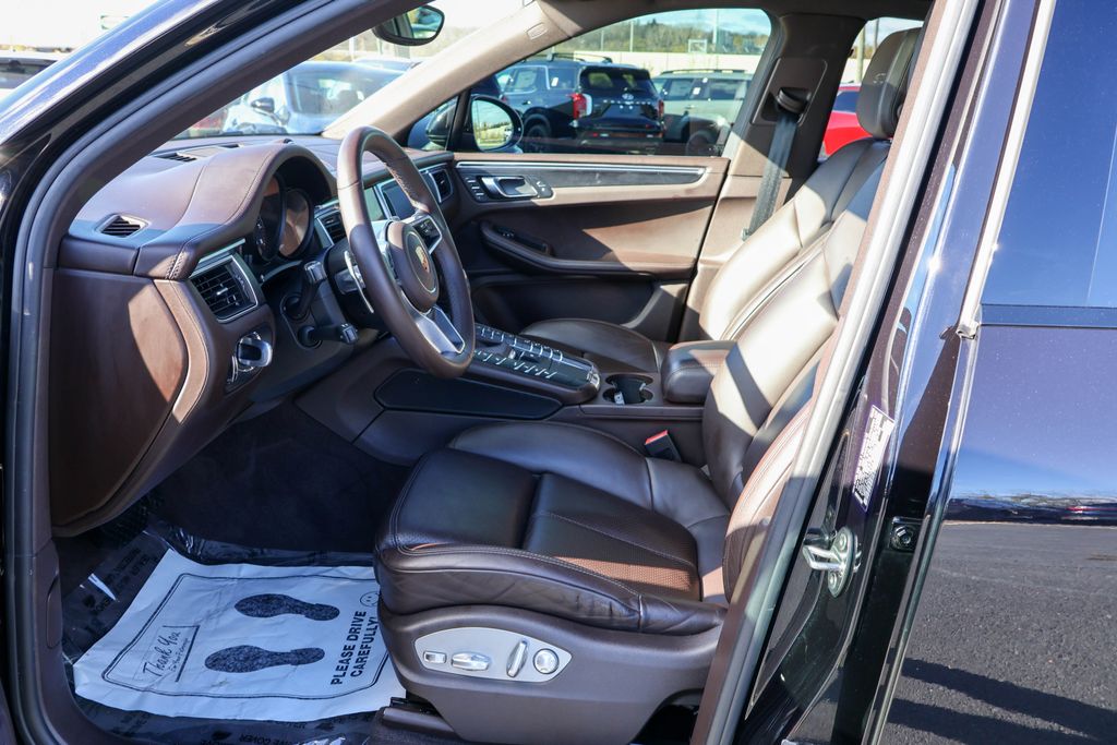 2018 Porsche Macan GTS 4