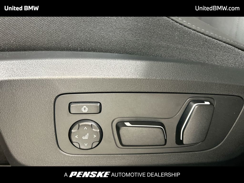 Thumbnail: 2026 BMW X3 - 12