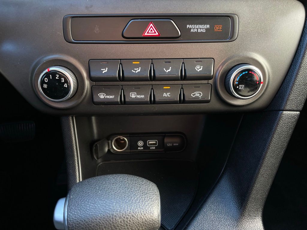 Thumbnail: 2017 Kia Sportage - 18