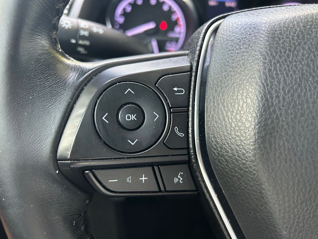 2020 Toyota Camry SE 25
