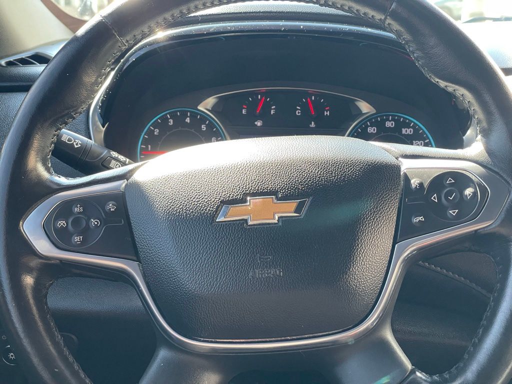 Thumbnail: 2022 Chevrolet Traverse - 12