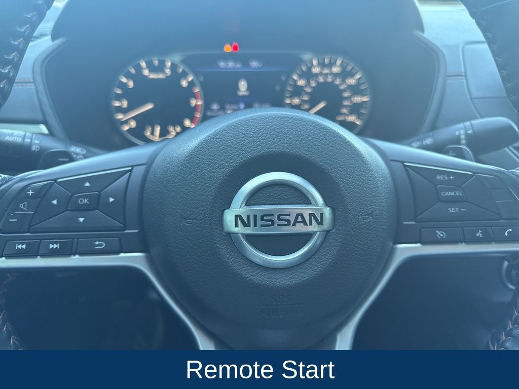 2022 Nissan Altima SR FWD