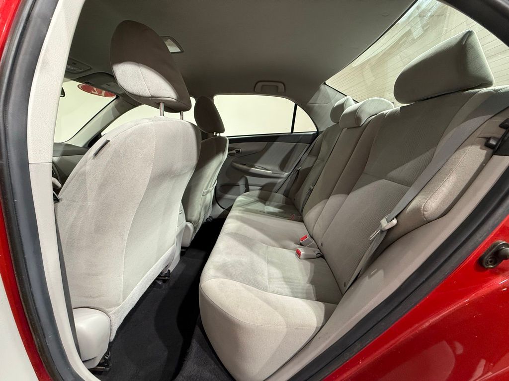 Thumbnail: 2012 Toyota Corolla - 17