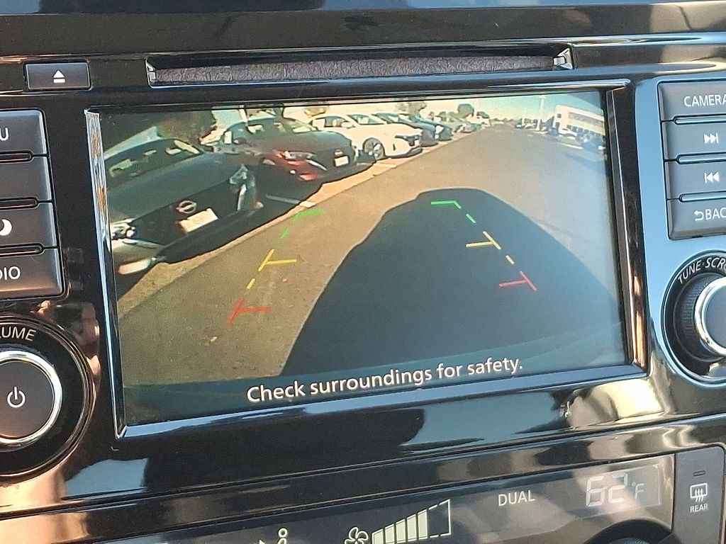 Thumbnail: 2020 Nissan Rogue - 18