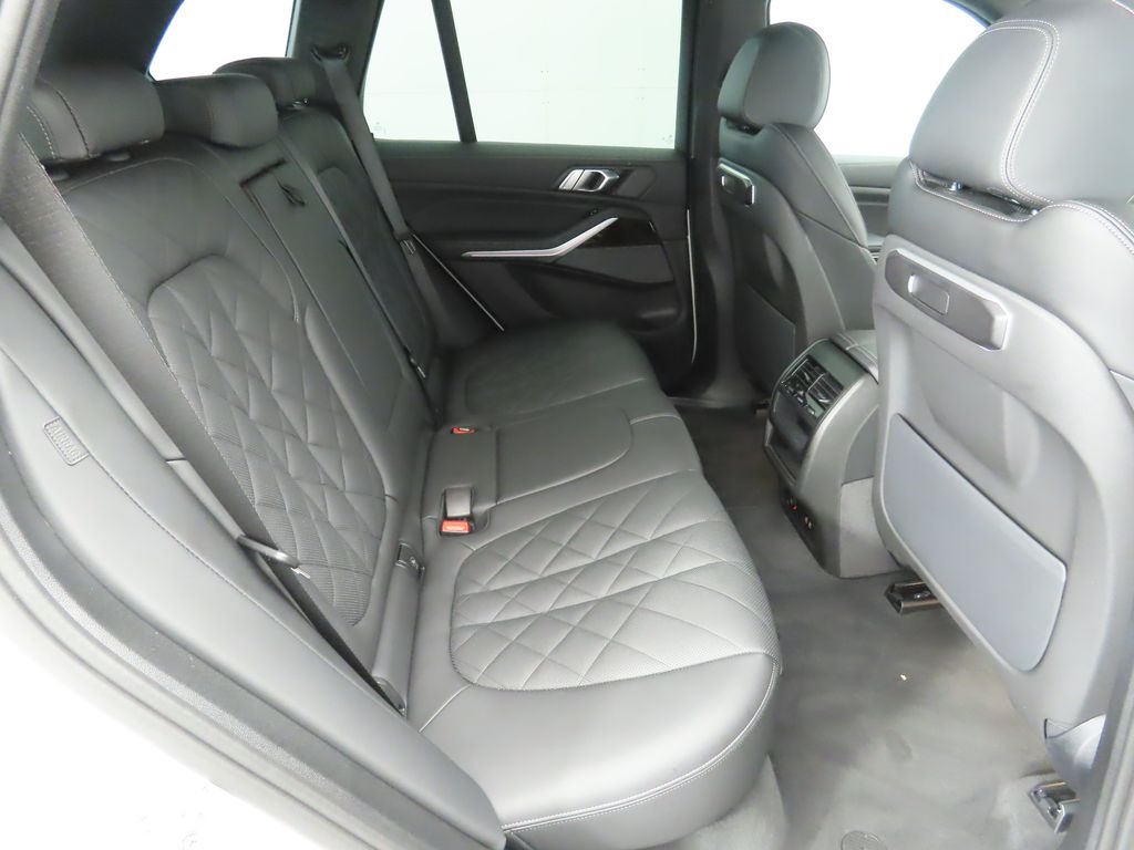 Thumbnail: 2024 BMW X5 - 22