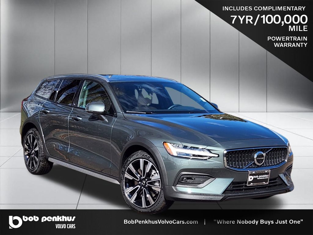 2026 Volvo V60 Cross Country B5 Ultra